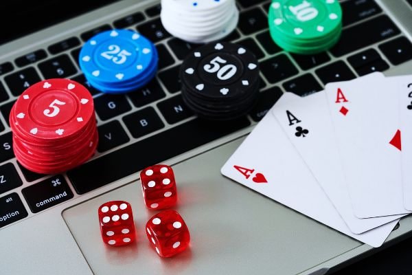 Antarmuka taruhan Super Sic Bo di kasino langsung slot bangjago menampilkan opsi pembayaran Indonesia